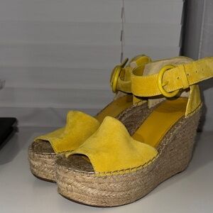 Yellow Wedge